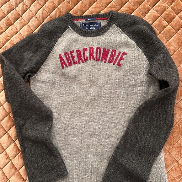 Abercrombie & Fitch Wool Crewneck Sweater - Picture 1 of 6